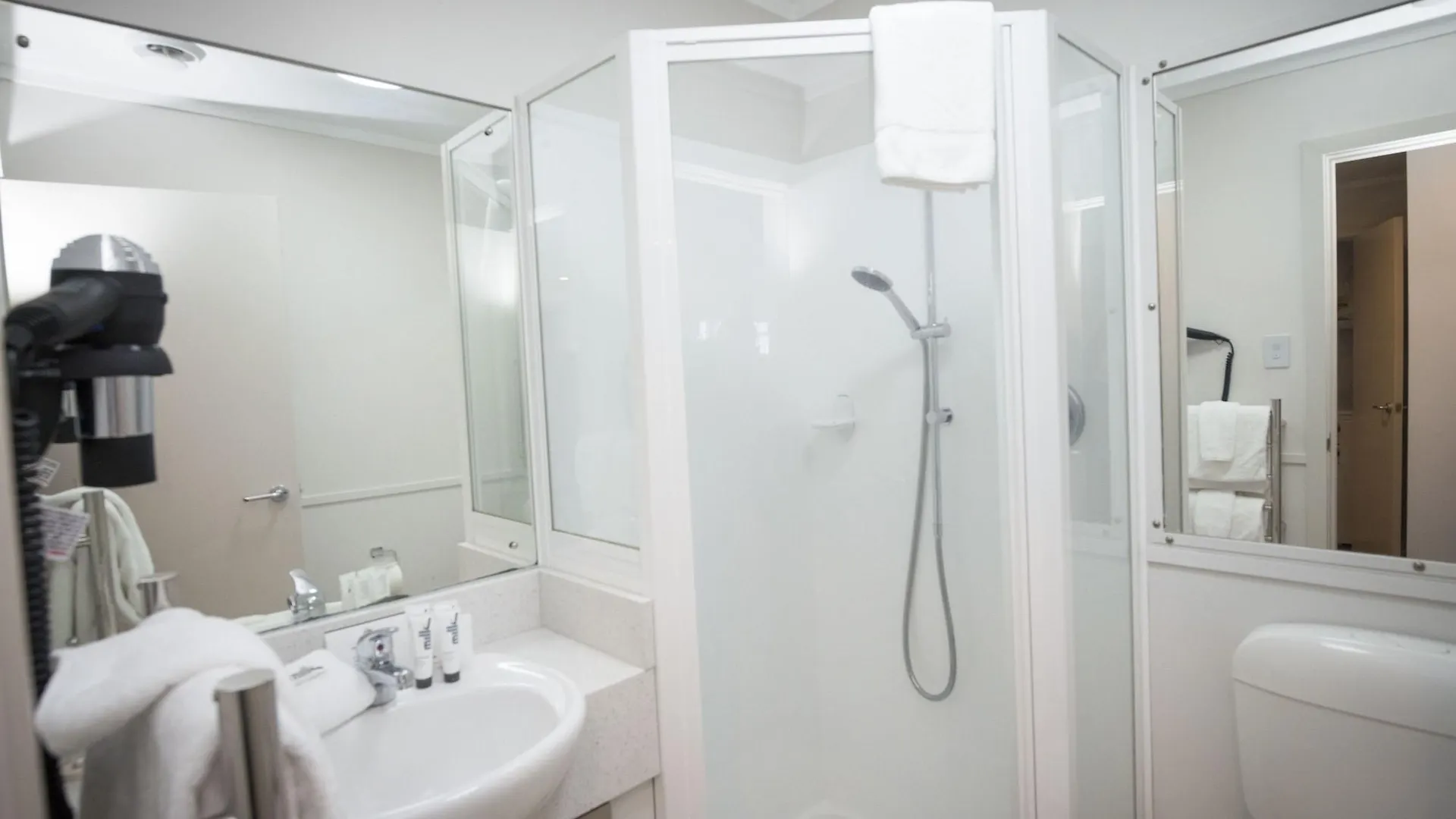 Quest On Johnston Serviced Apartments Wellington New Zealand